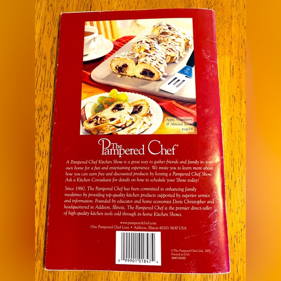 The Pampered Chef Season’s Best Recipe Collection Fall/Winter 2002 Cookbook - Picture 3 of 4